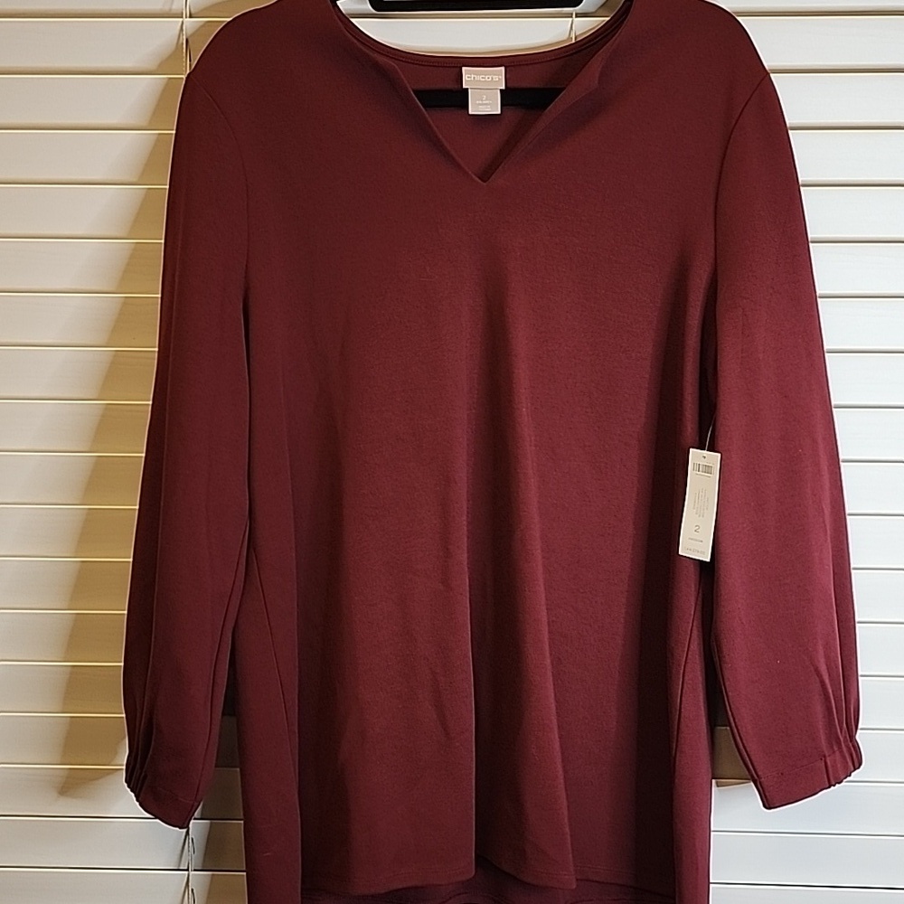 NWT Chico’s Split V-neck Tunic Top Blouse- Size 2, Large Cranberry